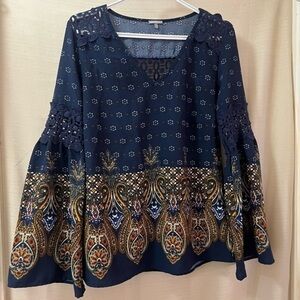 ⚫️ BOGO Charlotte Russe summer boho paisley women’s top size small
